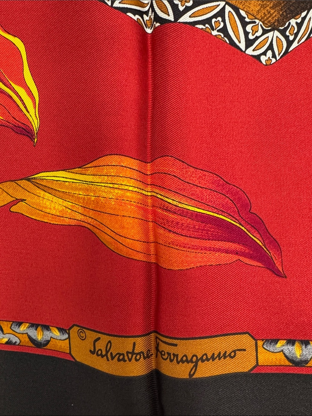 Samurai Salvatore Ferragamo Silk Scarf Excellant Condition 34x34" Rolled Hem - Picture 2 of 4